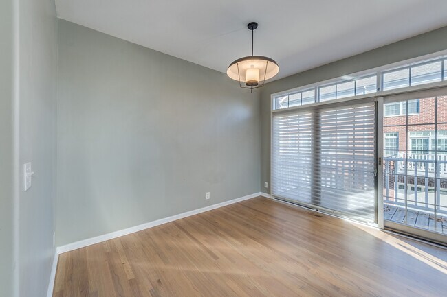 Building Photo - 243 Boxcar Ave