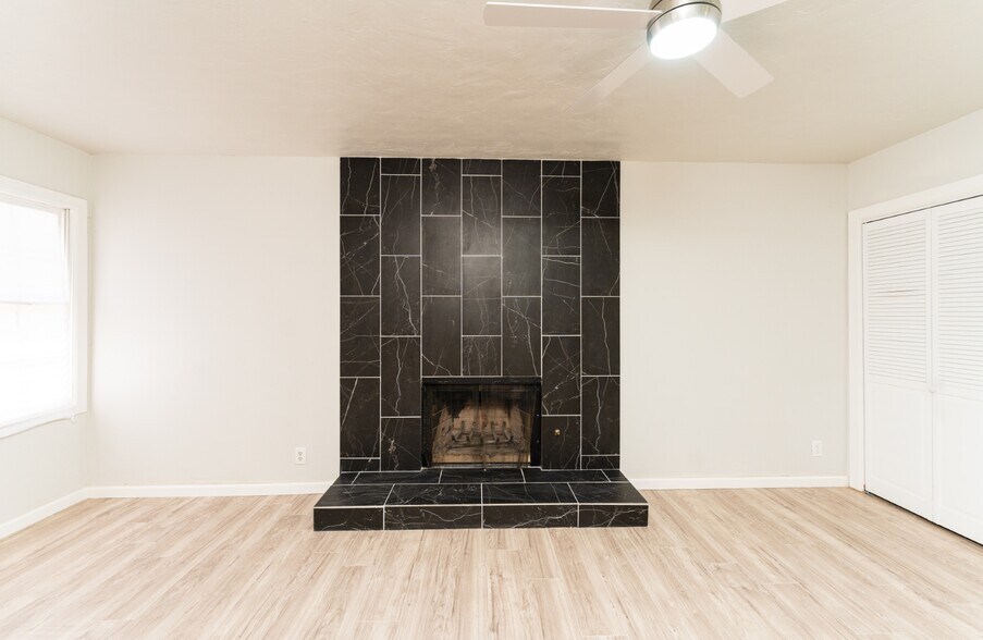 Fireplace - 2102 Custer Ave