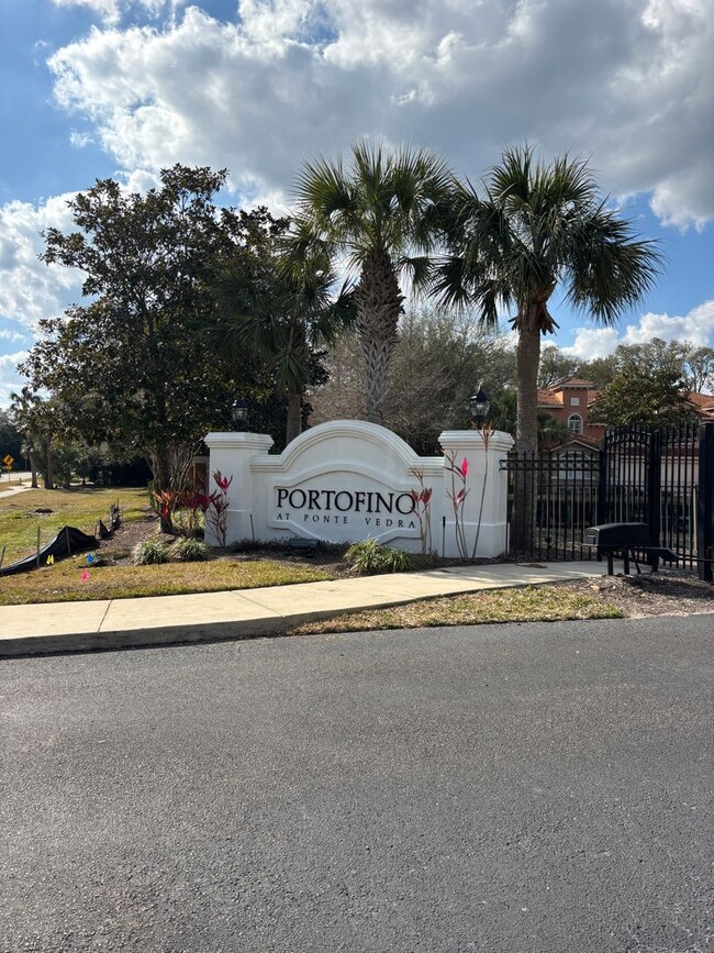 Building Photo - Large Ponte Vedra Condo