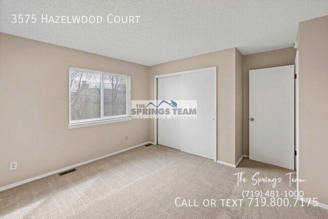 Building Photo - 3575 Hazelwood Ct