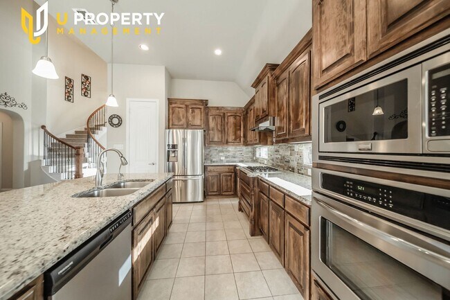 Building Photo - Rich woods in Frisco. Great location and S...