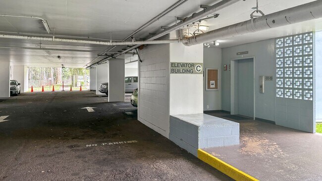 Building Photo - Across Schofield  Macomb  Gate - Woodwinds - 1bdrm/1bath/1 pkg