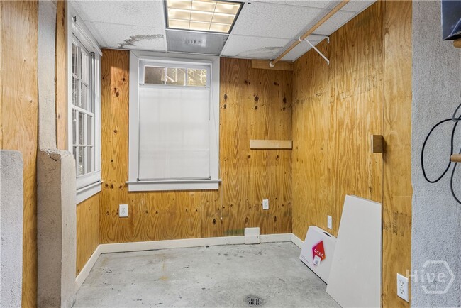 Building Photo - 216 E Gaston St
