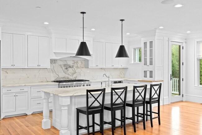 Building Photo - 45 Ocean Ledge Dr