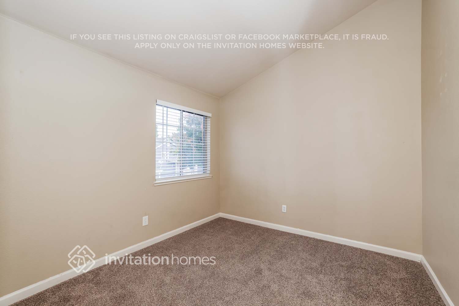 Building Photo - 336 Flagstone Cir