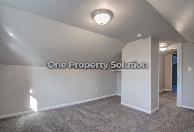 Building Photo - 1520 W 45th St
