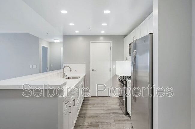 Building Photo - 1401 Jackson St