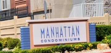 Building Photo - 38 E Serene Ave