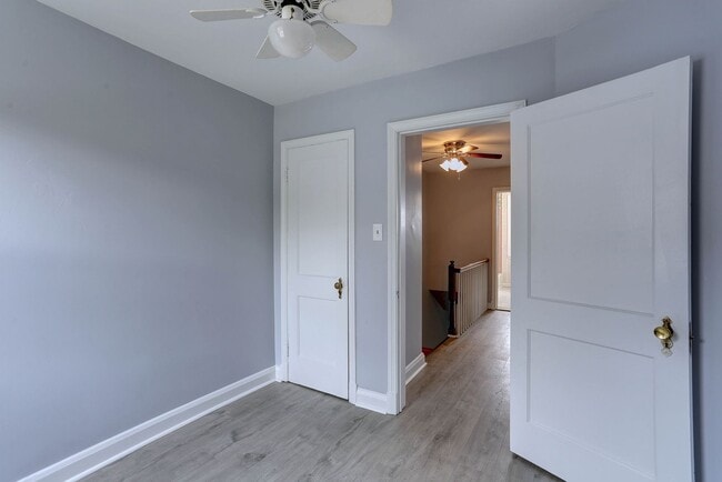 Building Photo - 3 Bedroom 2 Full Bath Row Home Minutes from Morgan State