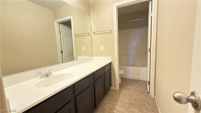 Building Photo - 6675 Prairie Dusk Dr