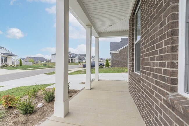 Building Photo - 945 Pleasant Ridge Run