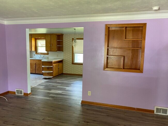 Building Photo - 406 Callodine Ave