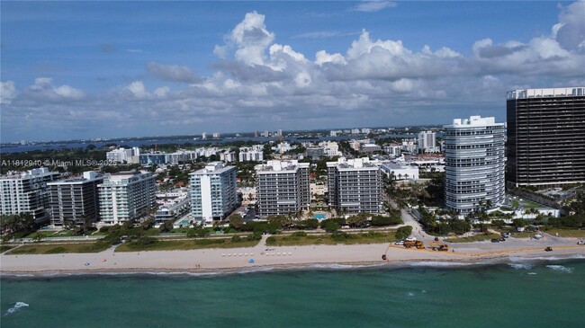 Building Photo - 9595 Collins Ave