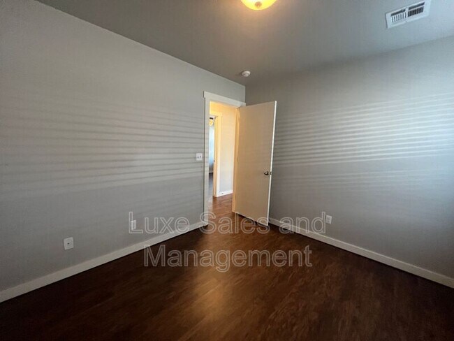 Building Photo - 1407 MacAlpine St