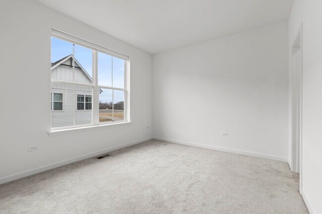 Building Photo - 103 E Crystal Lake Ave