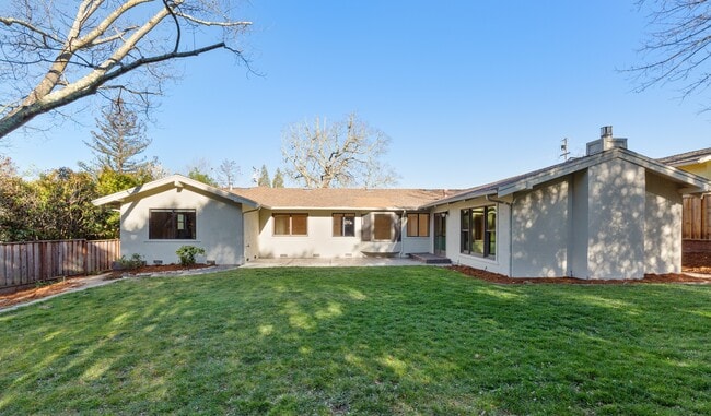 Building Photo - 4 Pimentel Ct