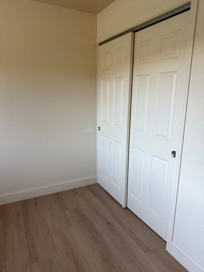 Building Photo - House for Rent