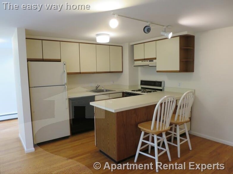 Building Photo - 61A Sixth St