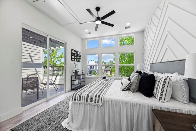 Building Photo - 7210 England St