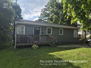 Building Photo - 360 S Hickory St
