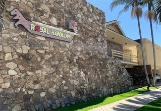 Building Photo - 220 12th St