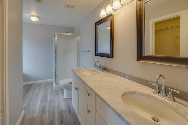 Building Photo - BEAUTIFUL FOUR BEDROOM LOCATED IN THE SHERWOOD SUB DIVISION