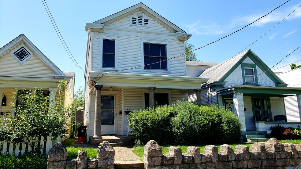 Building Photo - 164 Pope St