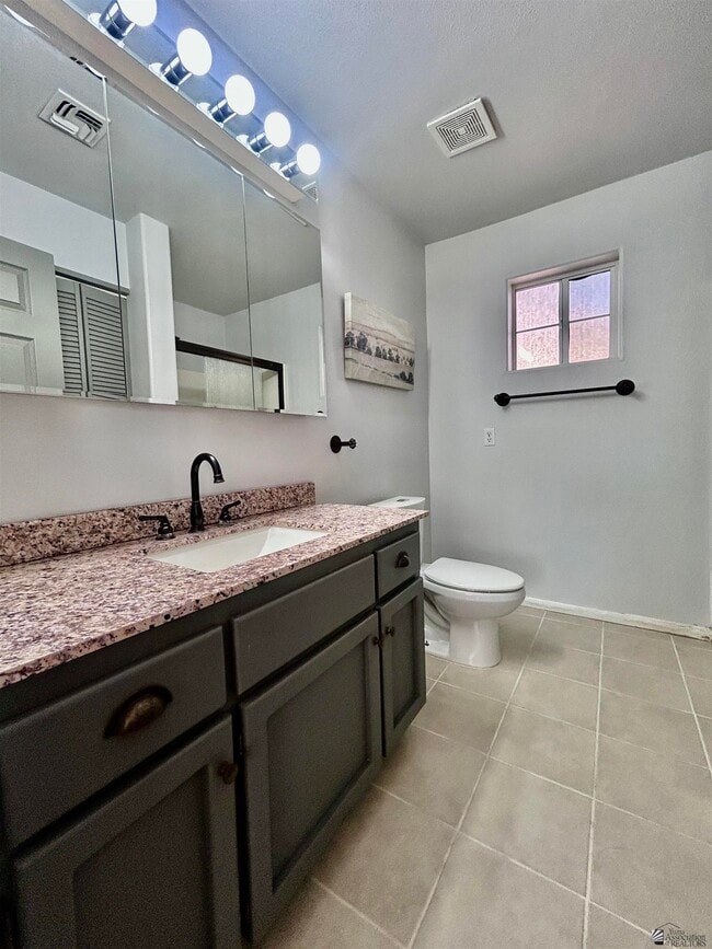 Building Photo - 13407 E 55th St