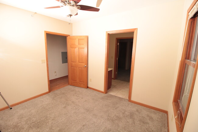 Building Photo - 543 N 33rd St