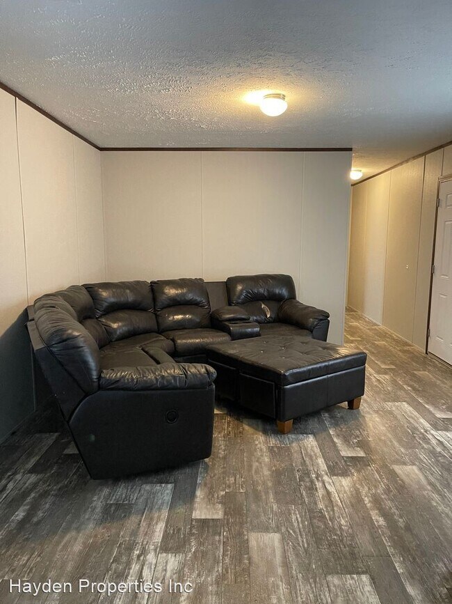 Primary Photo - 3 br, 2 bath House - 134 Jessica Avenue