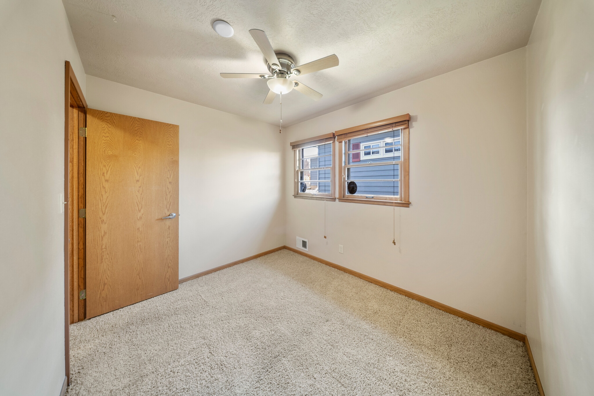 Main level third bedroom - 2405 W 28th St