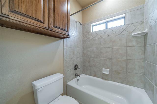 Building Photo - 190 Deer Creek Dr
