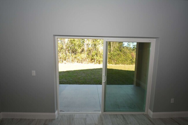 Building Photo - 25 Rosepetal Ln