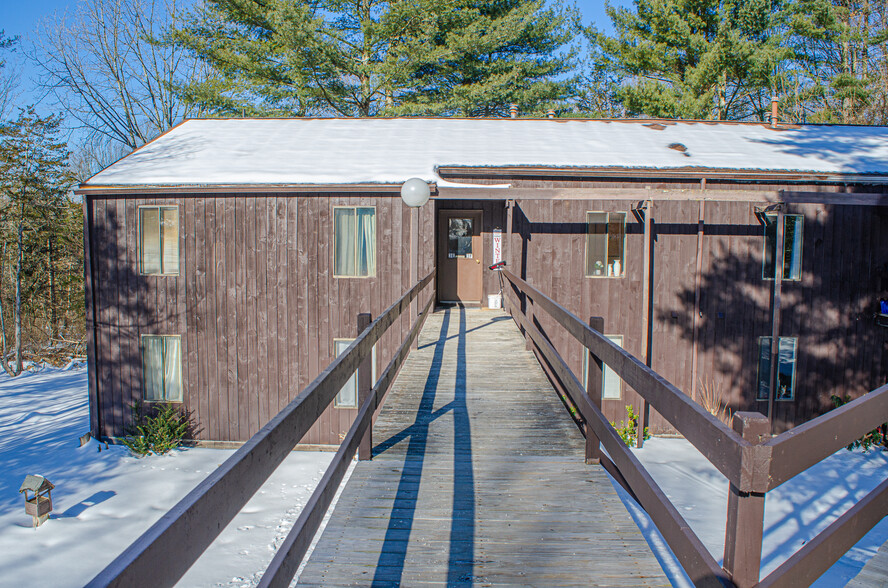 Building Photo - 3140 US-209