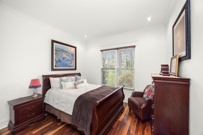 Building Photo - 4603B Lealand Ln