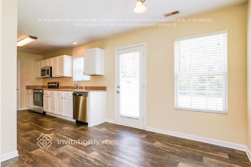 Building Photo - 3437 Ferdilah Ln
