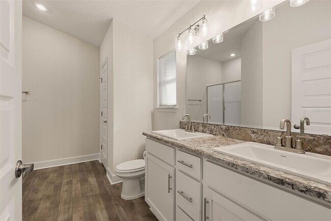 Building Photo - 14 Reston Pl