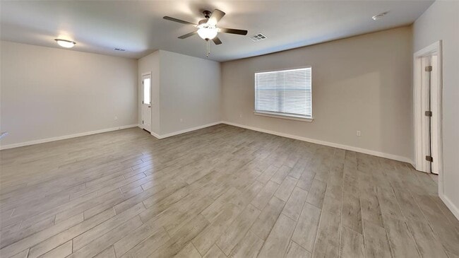 Building Photo - 11659 Split Oak Cir