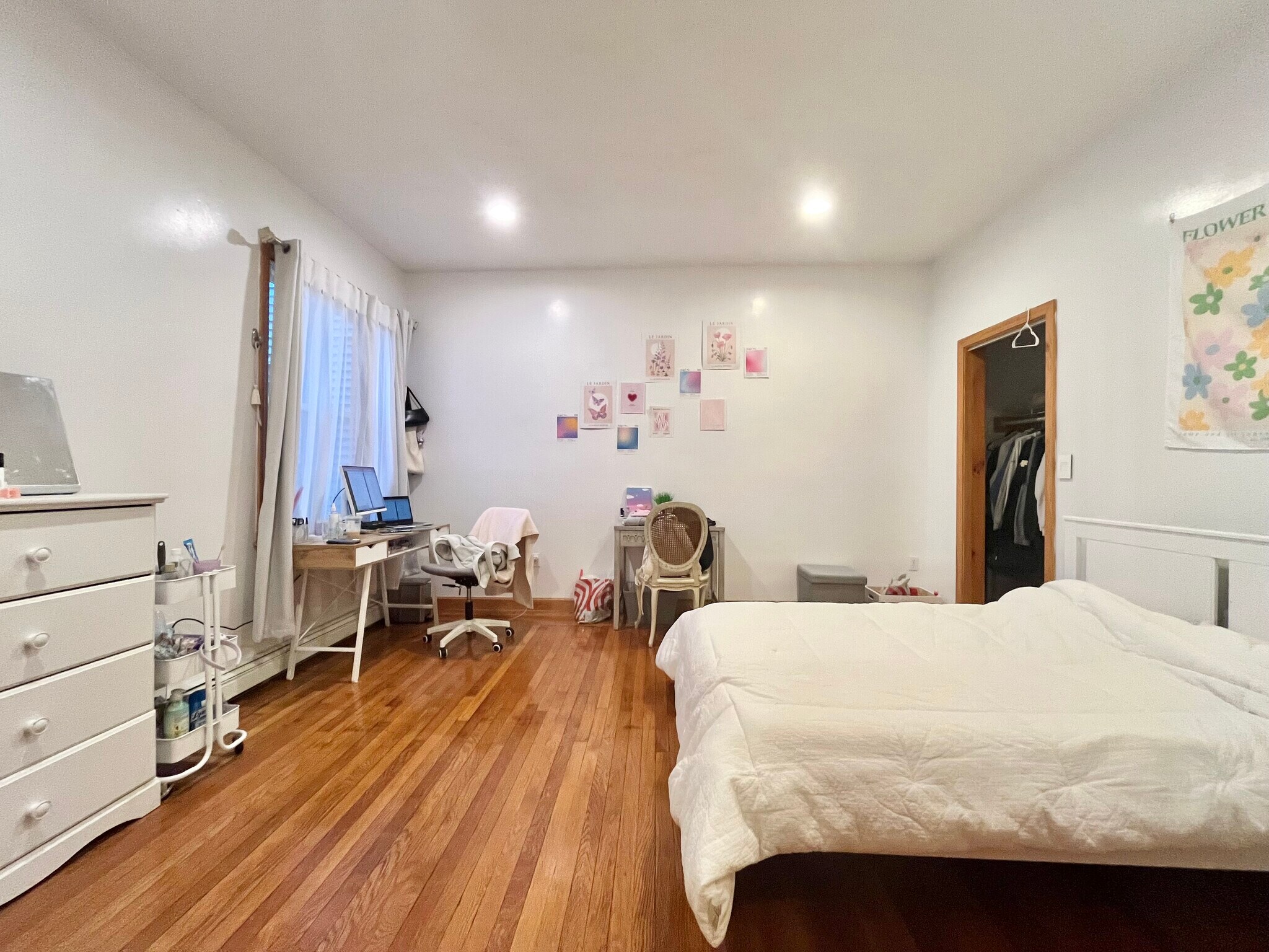 Building Photo - 25 Gibbs St