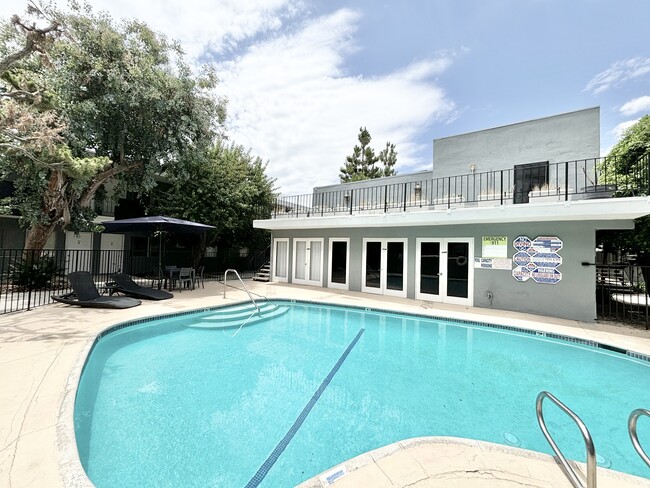 Primary Photo - 10535 Lindley Ave Northridge, CA 91326