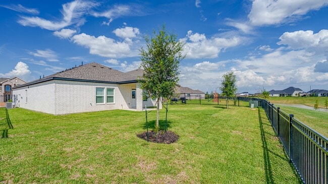 Building Photo - 27327 Blue Pool Dr