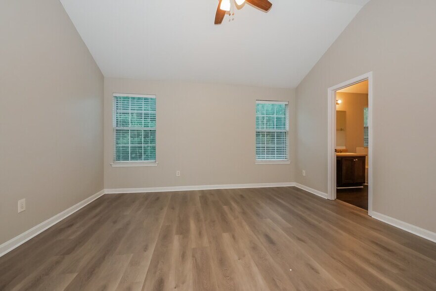 Building Photo - 1119 Watercourse Way