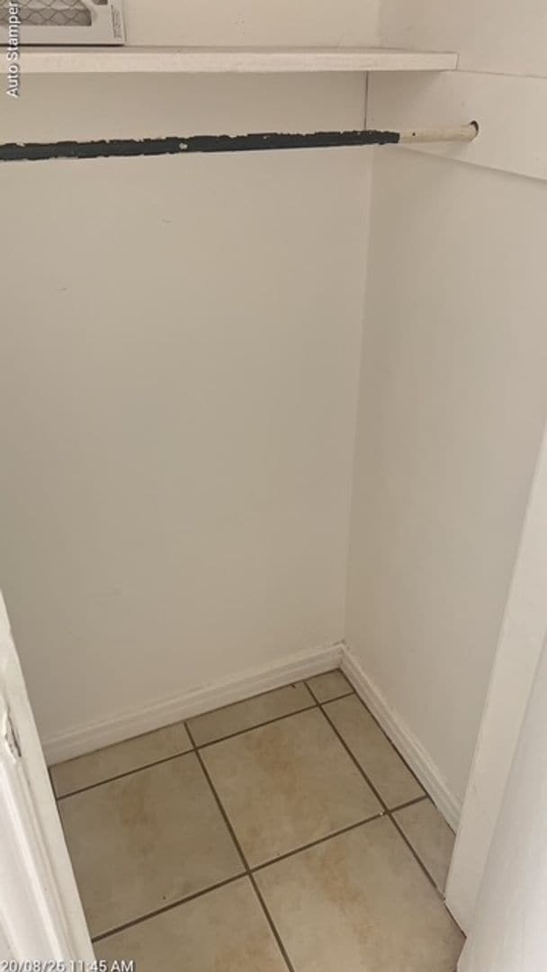 Building Photo - 509 Jordan Ln