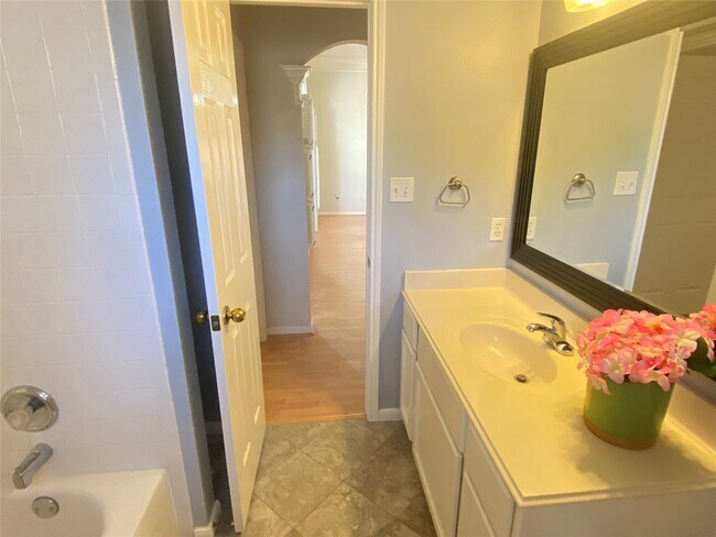 Building Photo - 20723 Spring Rose Dr