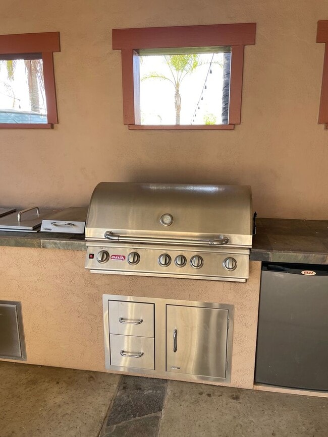 Building Photo - BEAUTIFUL 2-STORY HOME WITH POOL & 3 CAR GARAGE IN ROCKLIN!