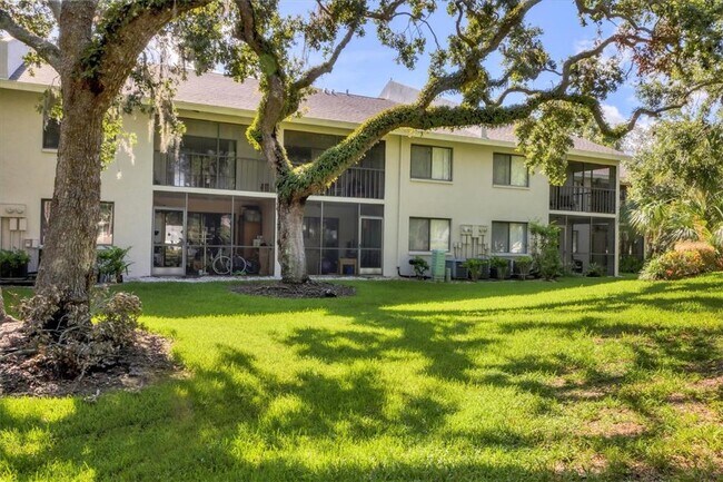 Primary Photo - 7866 Eagle Creek Dr