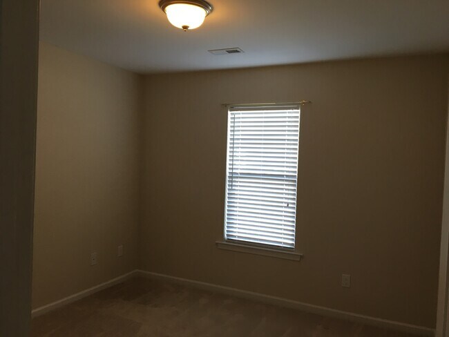 Building Photo - Village at Mariners Pointe