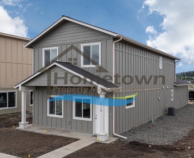 Building Photo - Very Nice Craftsman 3 Bedroom 2.5 Bathroom...