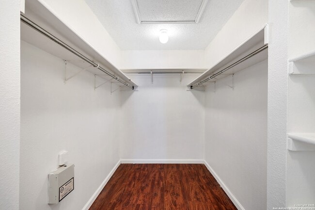 Building Photo - 10211 Windstone Creek