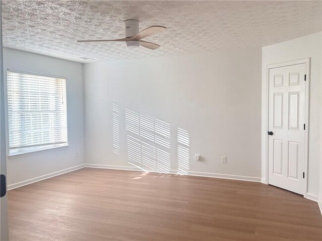 Building Photo - 3501 Bogan Mill Rd NE